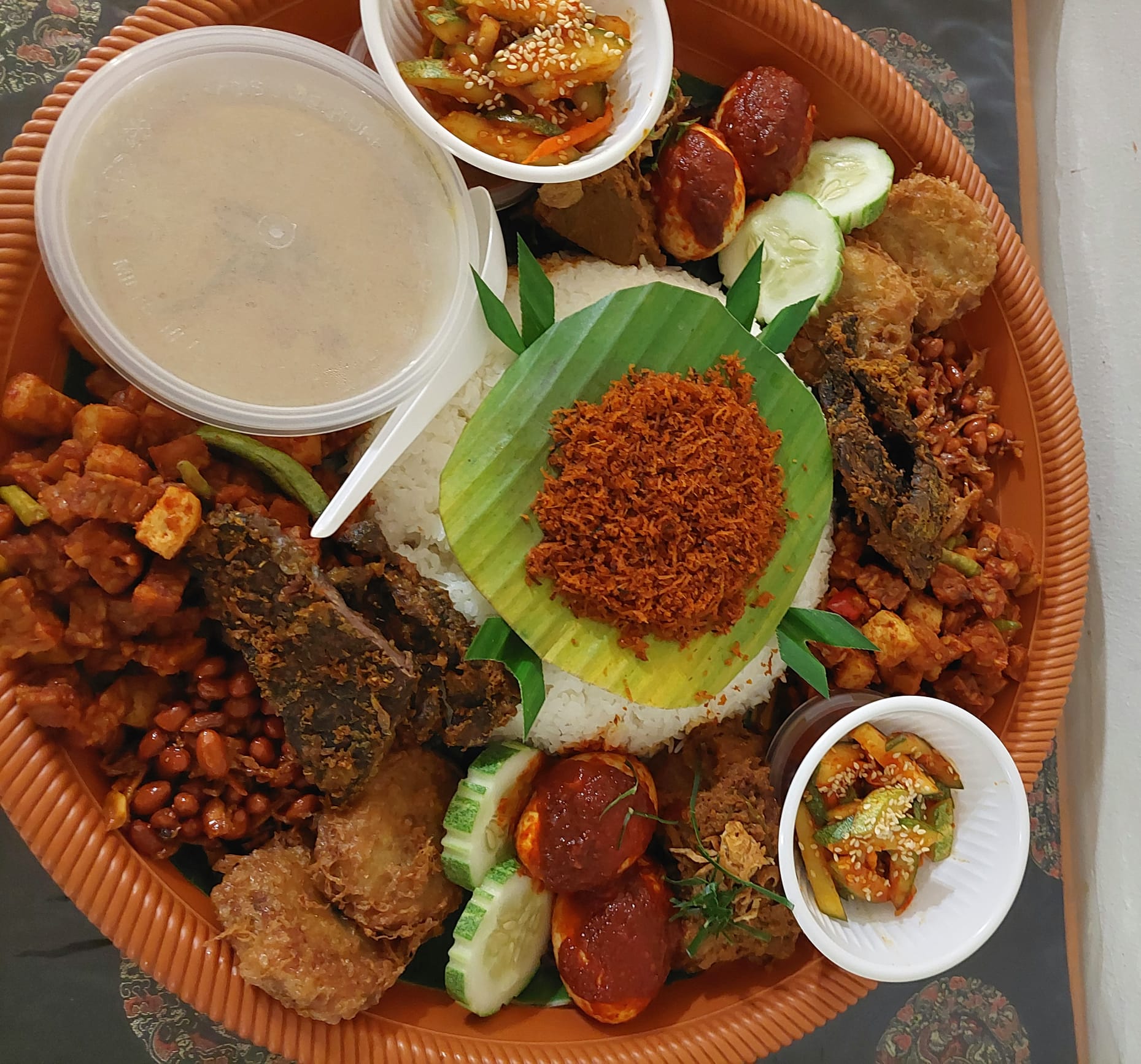 Nasi Ambeng Daging (Lembu) - Dulang (Untok 4 Orang)_0