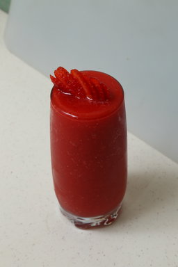 Strawberry Juice عصير فراولة طبيعي  