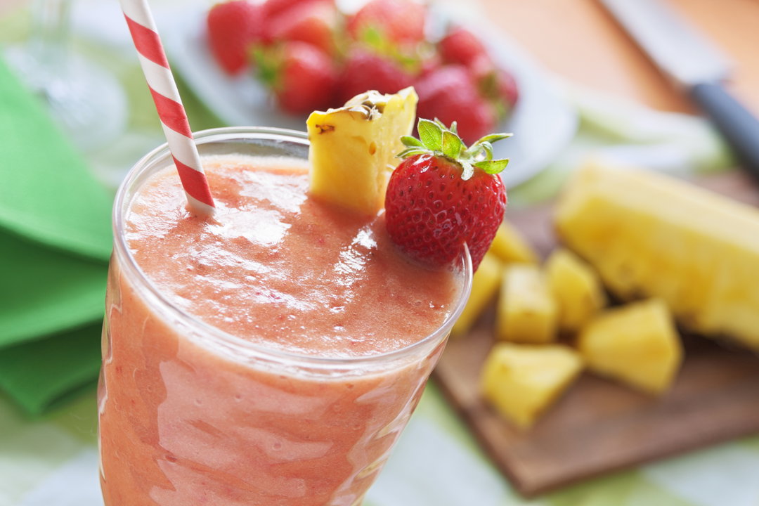 SEASONAL FRUIT SMOOTHIE