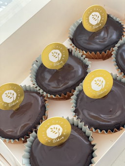 🍫 🧁 Signature Fudgee Cupcake