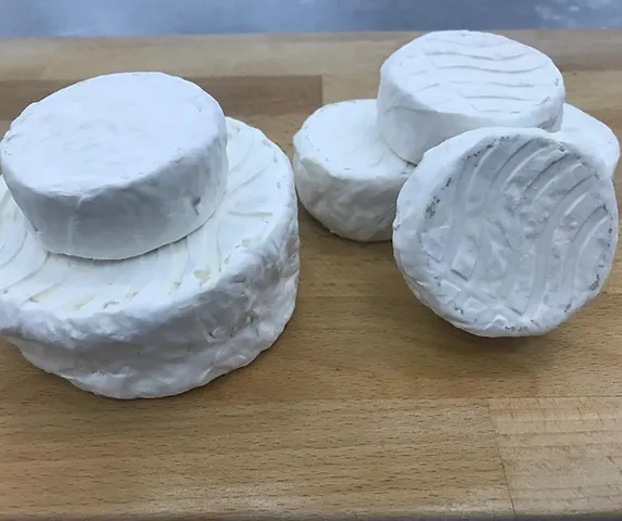Buffalo Baby Brie (50g)_2