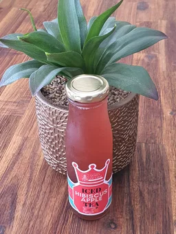 Iced Hibiscus Apple Tea