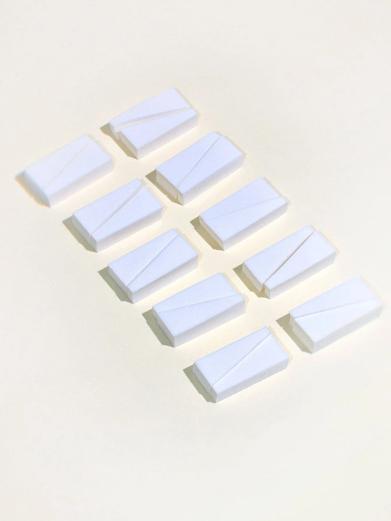 2pcs White Trapezoid Makeup and Nail Art Sponges_3