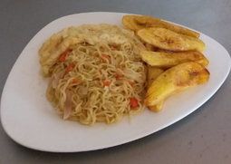 Noodles With Egg & Plantain