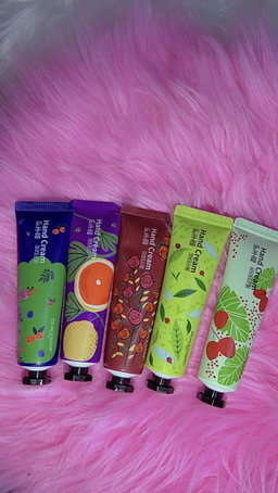 Moisturizing hand cream