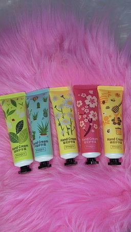 Moisturizing hand cream