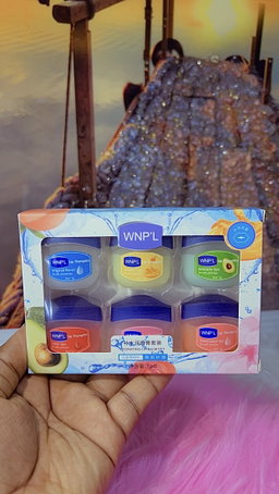 Lip balm 