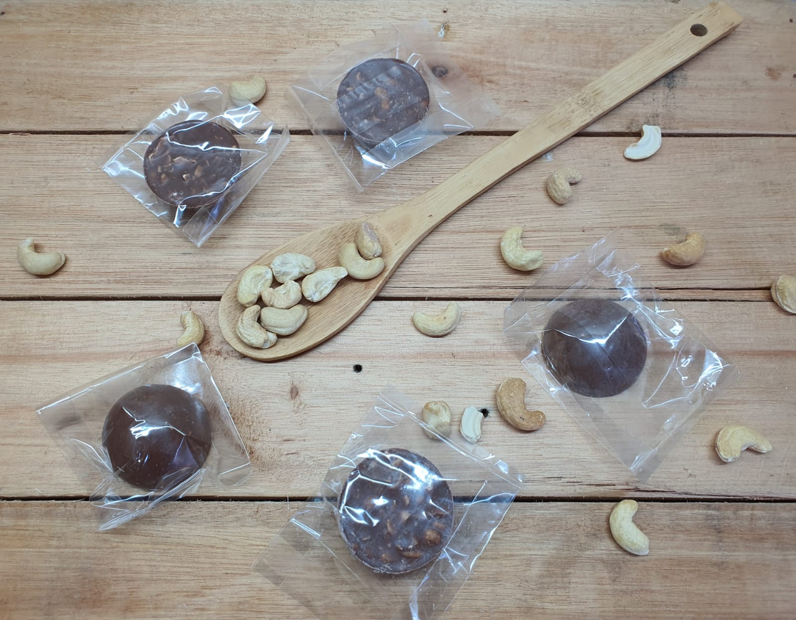 Cashew Nut Clusters