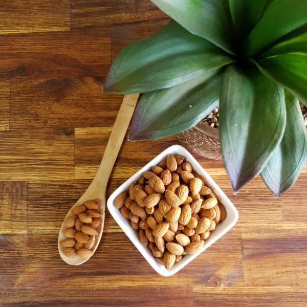 Almonds Raw