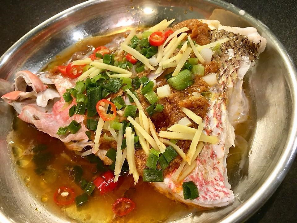 豆豉鱼头 Steam Fish Head in Bean Sauce