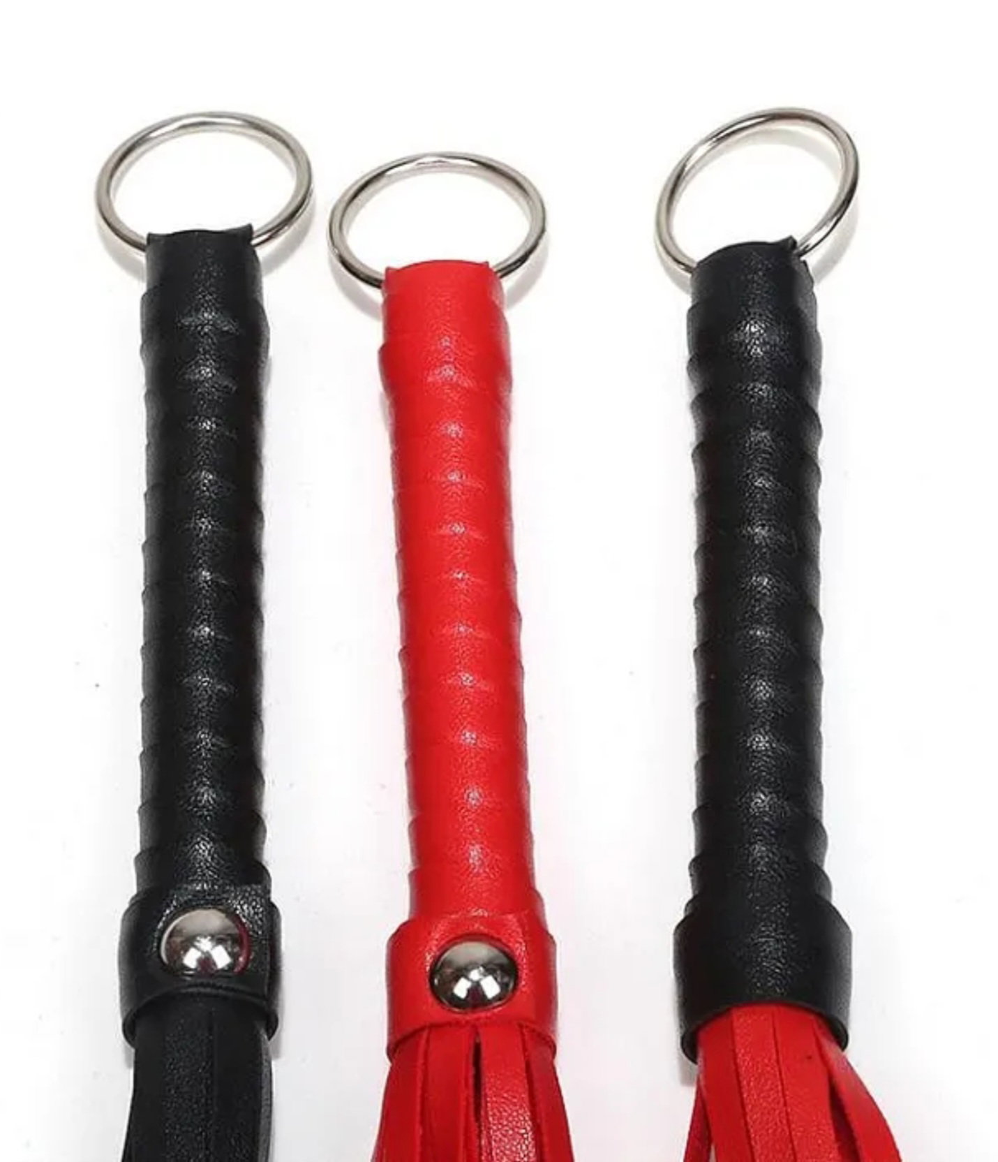 Flirting Iron Ring Black Red Whip_3