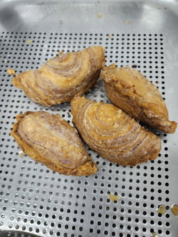 Vegan Purple potato taro puffs! Top seller! 60 to 65g each!5pcs $9.50)(10 pcs $17)