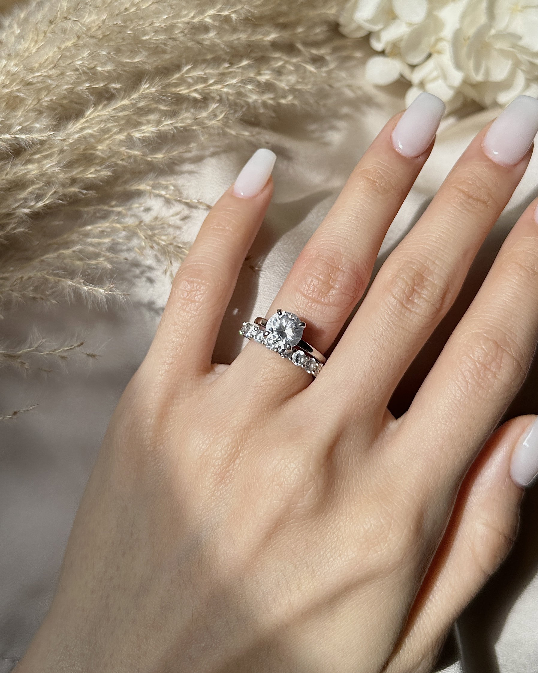 ROUND SOLITAIRE RING_4