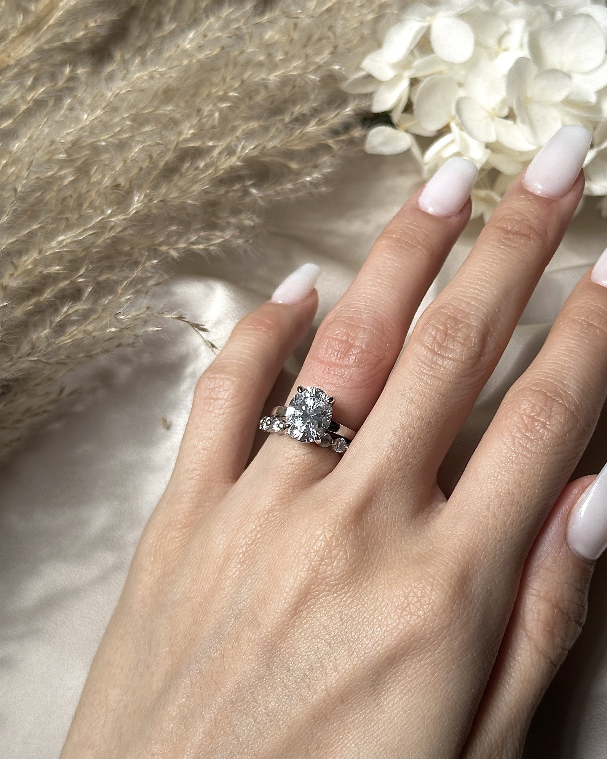 OVAL SOLITAIRE RING_1