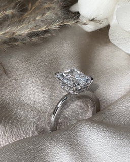 RADIANT SOLITAIRE RING