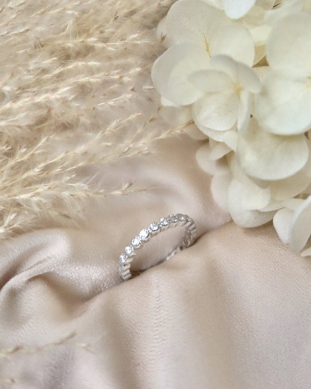 BEZEL FULL ETERNITY RING