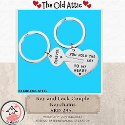 Key and lock couple keychain 