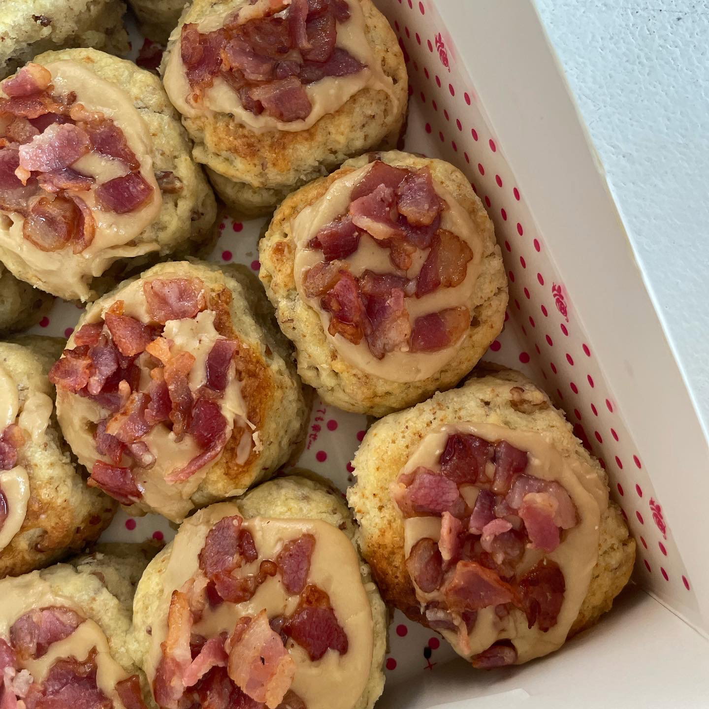 Maple pecan & bacon scones _1