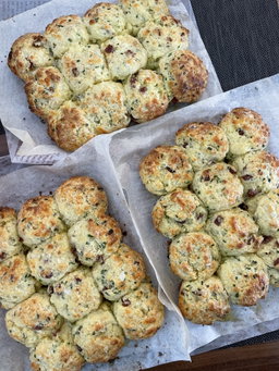 Bak Kwa & cheese scones 