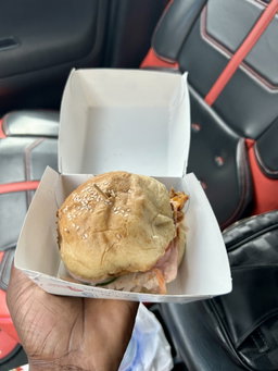 CLAMSHELL BURGER BOXES - '' GENERIC FOODSTEPS DESIGN'' - RETAIL