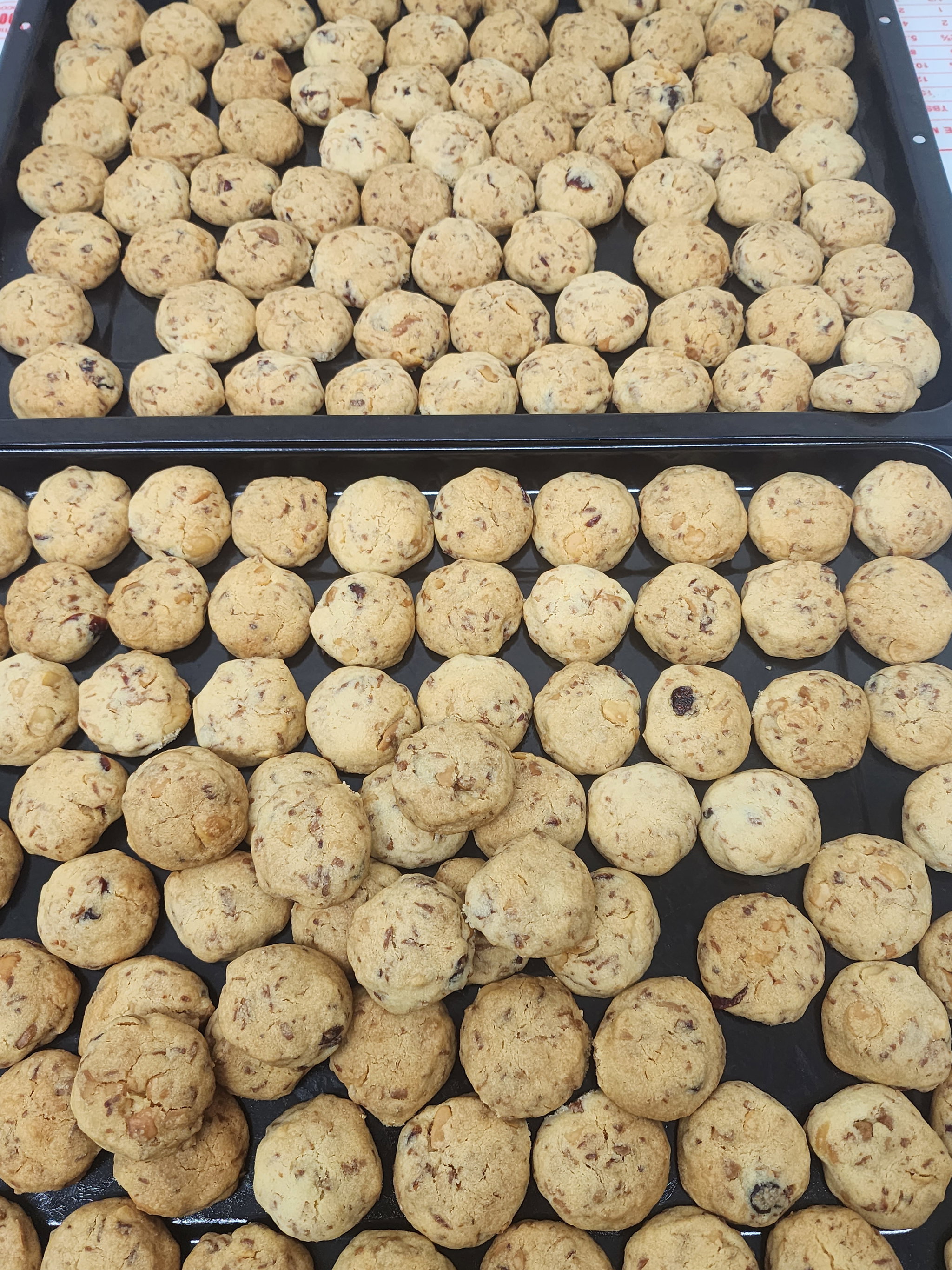 Eggless Coconut cranberry with macadamia and cashewnut cookies! Top seller_0