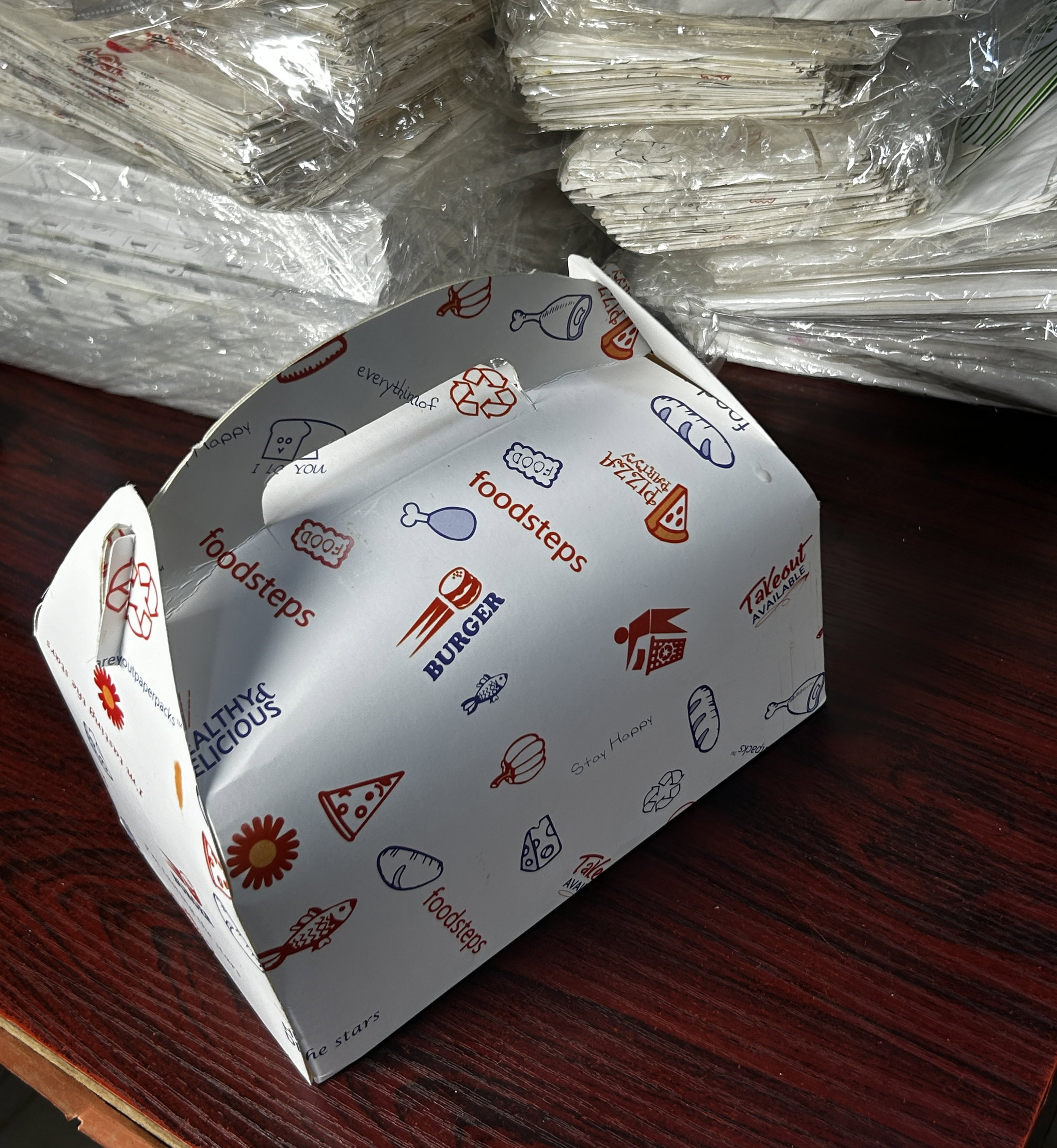 TAKEOUT GABLE BOXES - GENERIC “FOODSTEPS” DESIGN _3