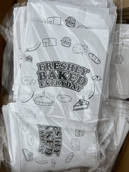 SNACK TAKEOUT BAGS - “FRESHLY BAKED EVERYDAY “ - 7” x 6''/ WHITE