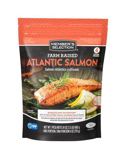 Member's Selection Frozen Boneless Salmon Portions with Skin 680 g / 1.5 lb