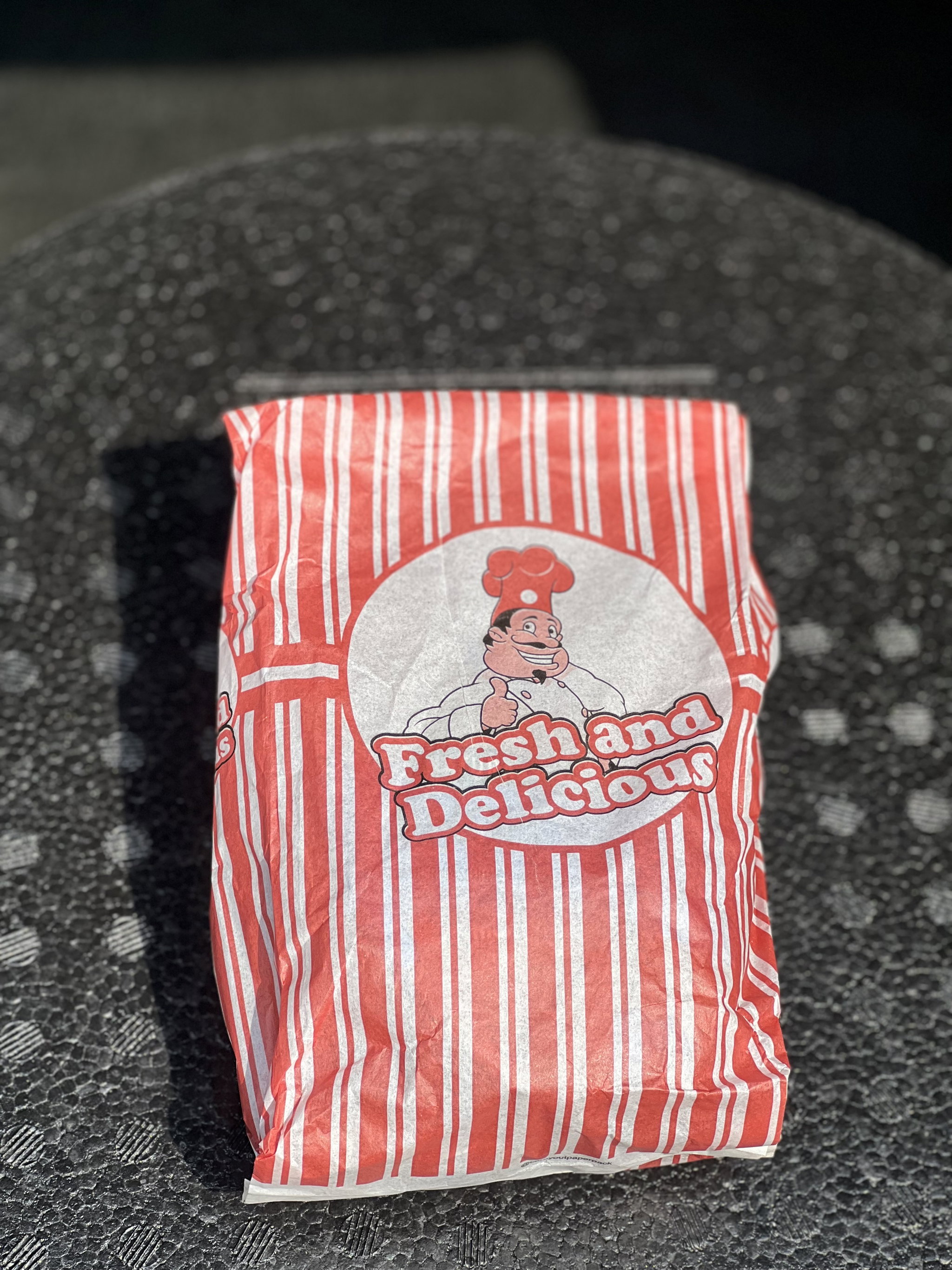 “FRESH & DELICIOUS TREAT TAKEOUT BAGS - 9” x 4.5” x 2.5” _1