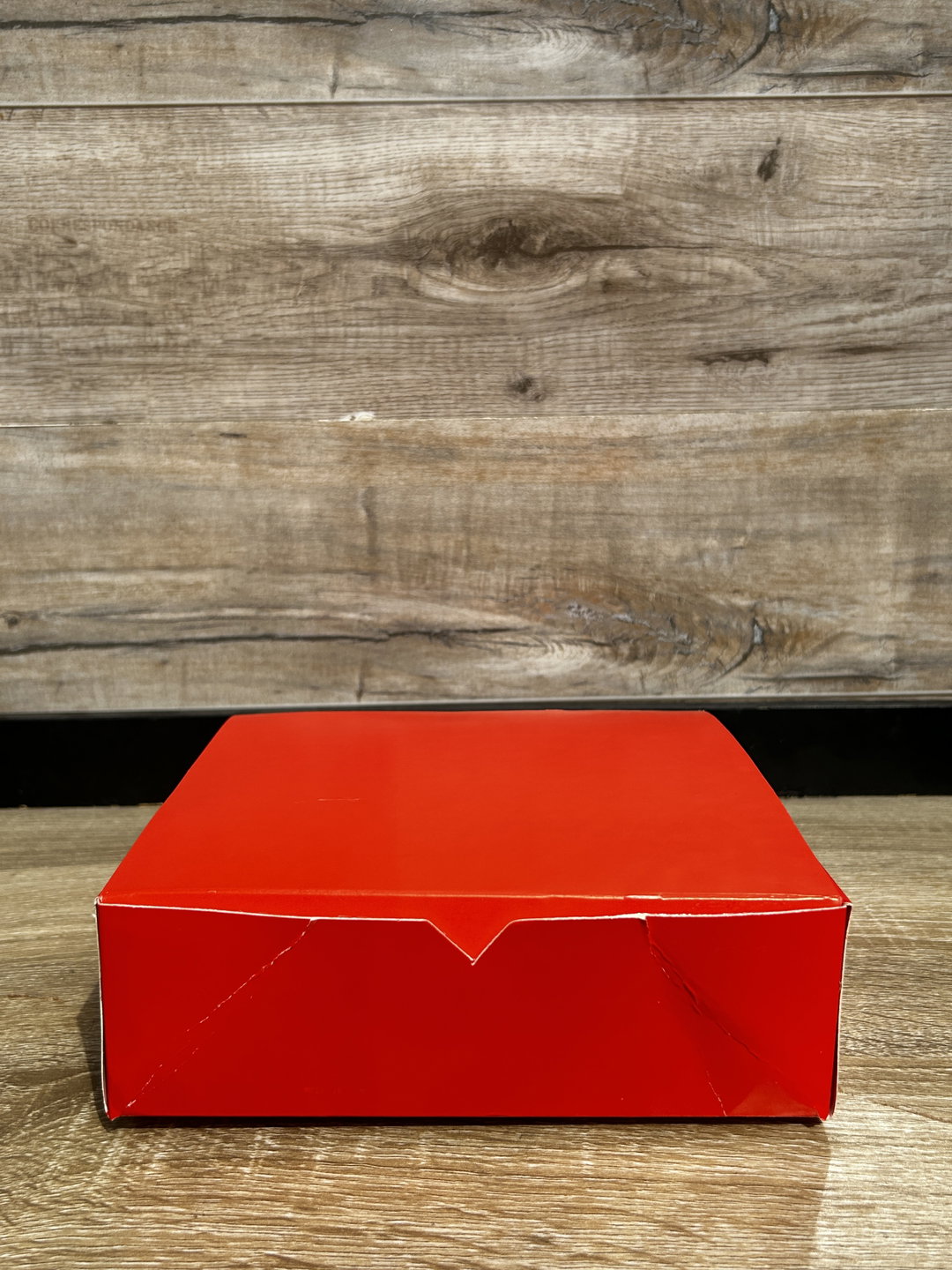 PLAIN RED “ER” TAKEOUT BOXES - 8” x 8” x 3.5”