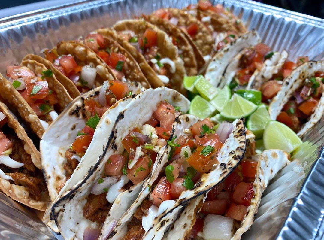MEXICAN CHICKEN PARTY SETS (17 PCS)