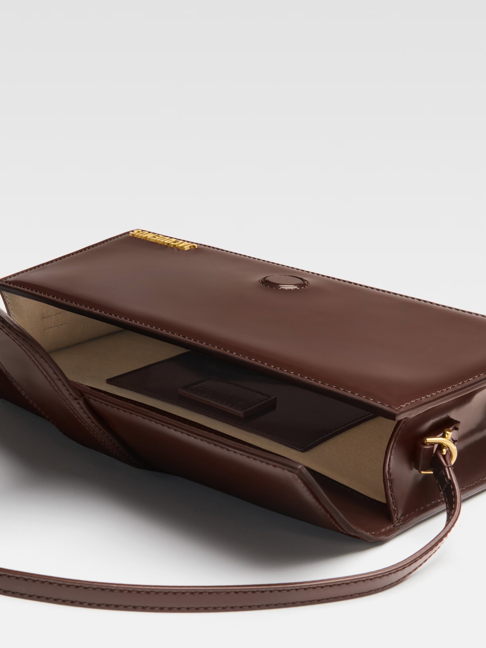 JACQUEMUS LE BAMBINO LONG HANDBAG IN BROWN 221BA01_2