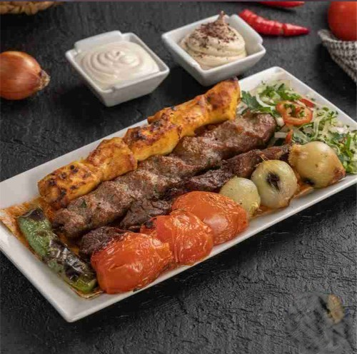 مشاوي مشكّلة دجاج و خروف_0