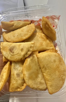 PASTELITOS JAMON Y QUESO