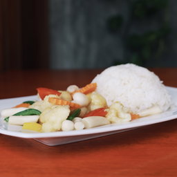 Fried Mixed Vegetables with Rice
