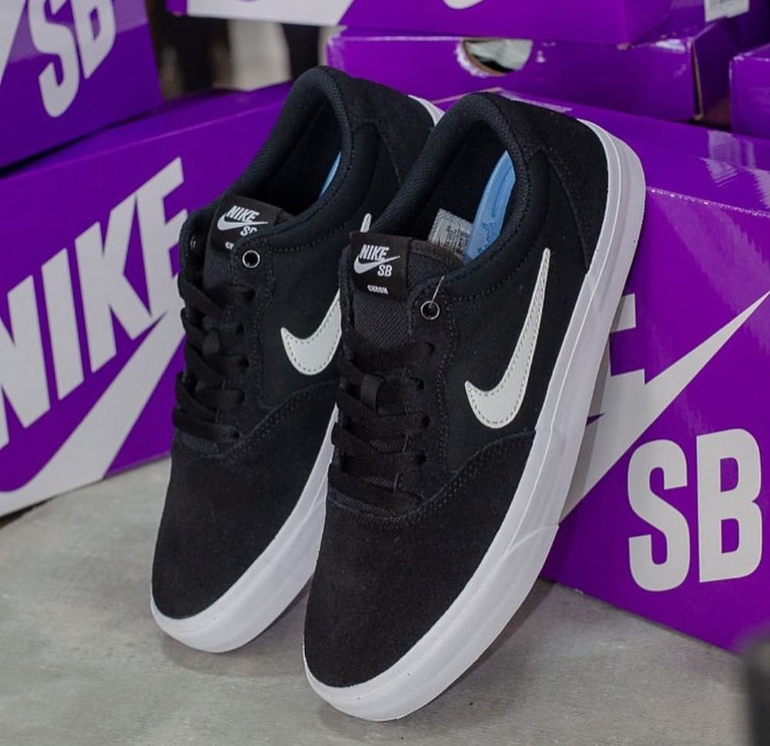 Nike SB Chron Black