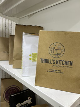BRANDED KRAFT DELIVERY TAKEOUT BAGS - BROWN - 10.5’’ x 9’’ x 6’’ / MINIMUM ORDER QUANTITY OF 500 PIECES