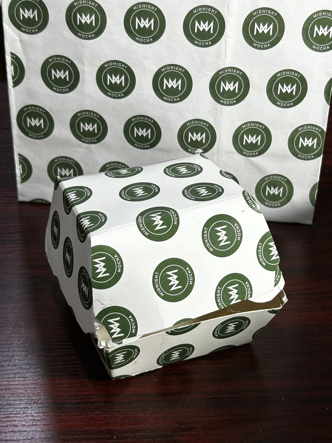 BRANDED CLAMSHELL BURGER BOXES /MOQ-500 pieces