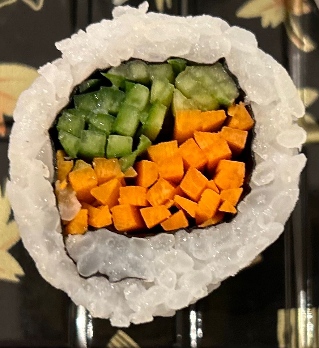 Cucumber and Carrot Roll - רול מלפפון וגזר_0