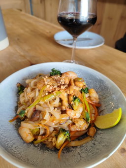 WOK PADTHAI DE GAMBES Y SHITAKE