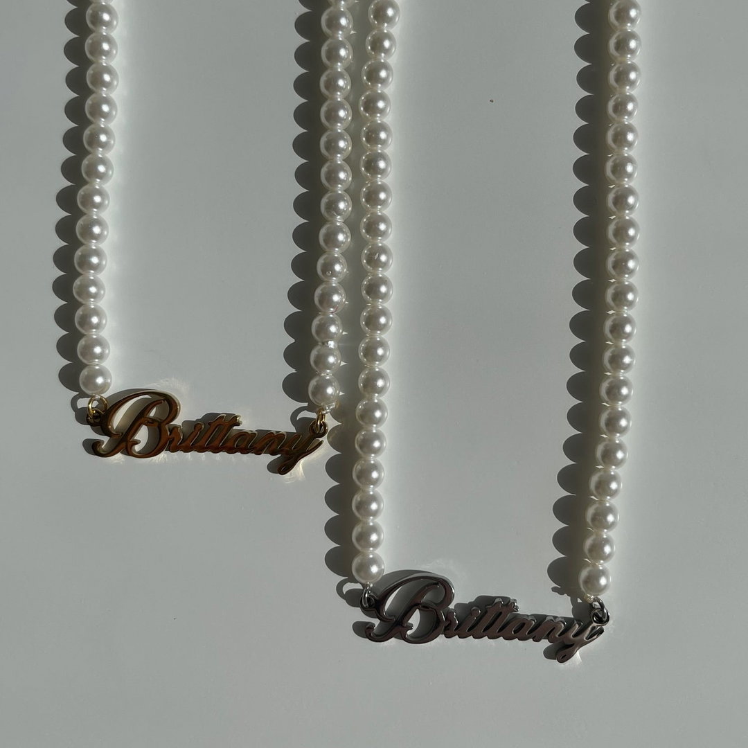 Custom/ Personalized Pearl Nameplate Necklace