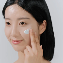 SKIN1004 Hyalu-Cica Water-Fit Sun Serum SPF50 PA++++ 13ml