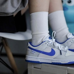 Nike Dunk Low "WorldWide"