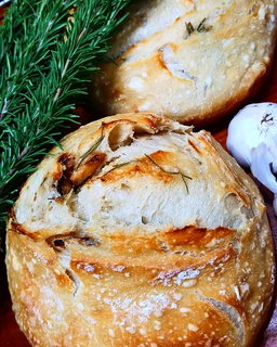 Roasted Garlic & Rosemary Sourdough
