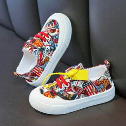 Kids fashionable shoes