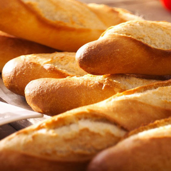 Baguette Blanche 57 cm._0