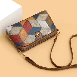 Genuine Leather Ladies Bag.
