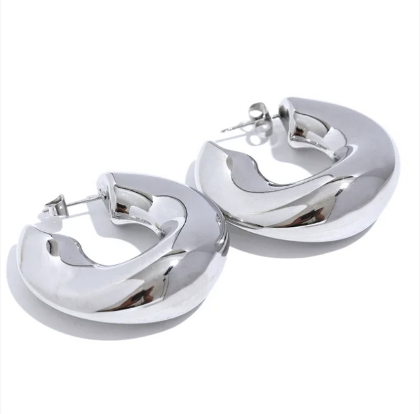 Luna Chunky Hoop Earrings