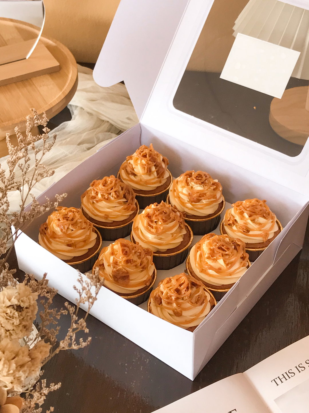 Lotus Biscoff Cupcake Box