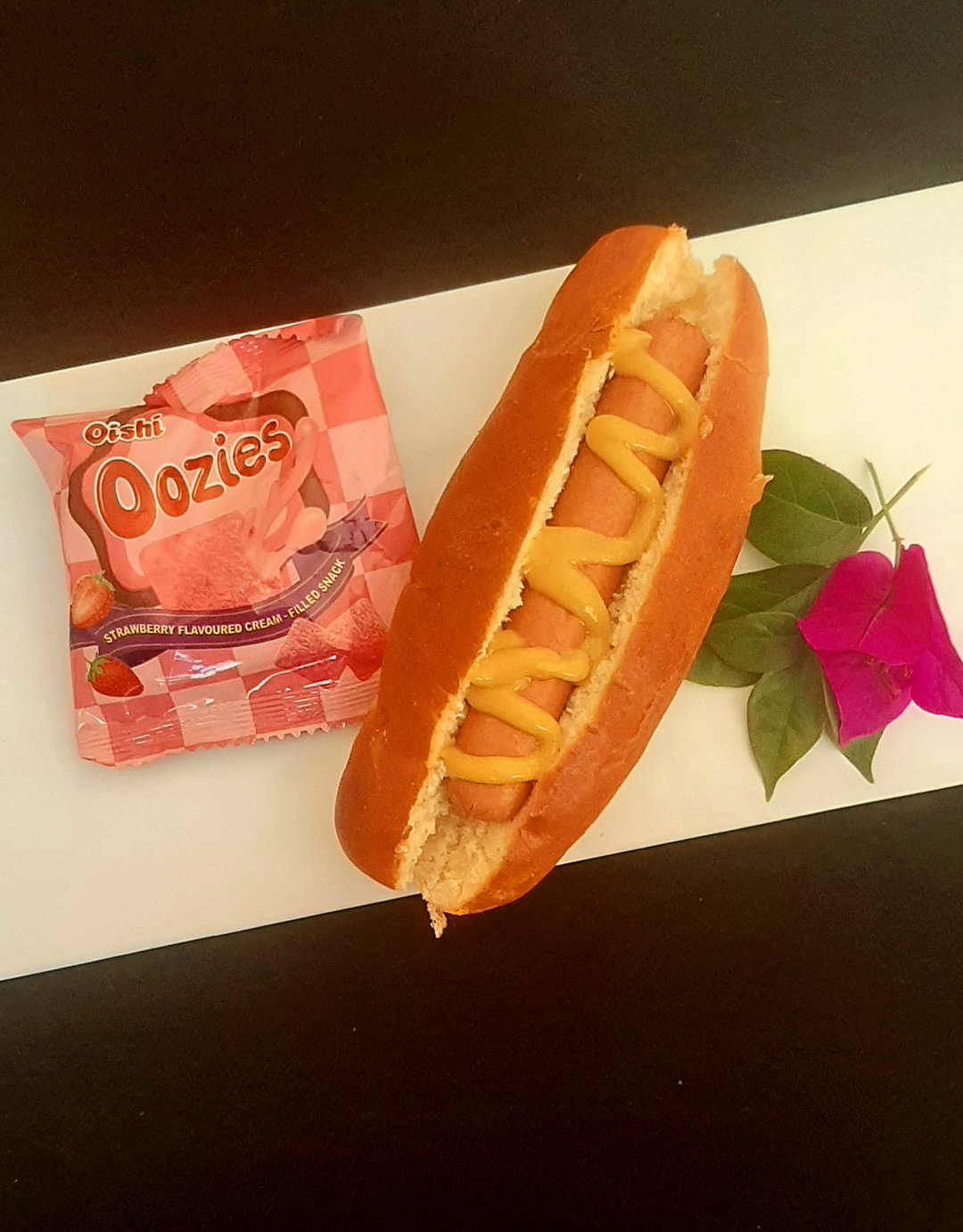 Kids hot dog + Chips + FREE Oozie snack 